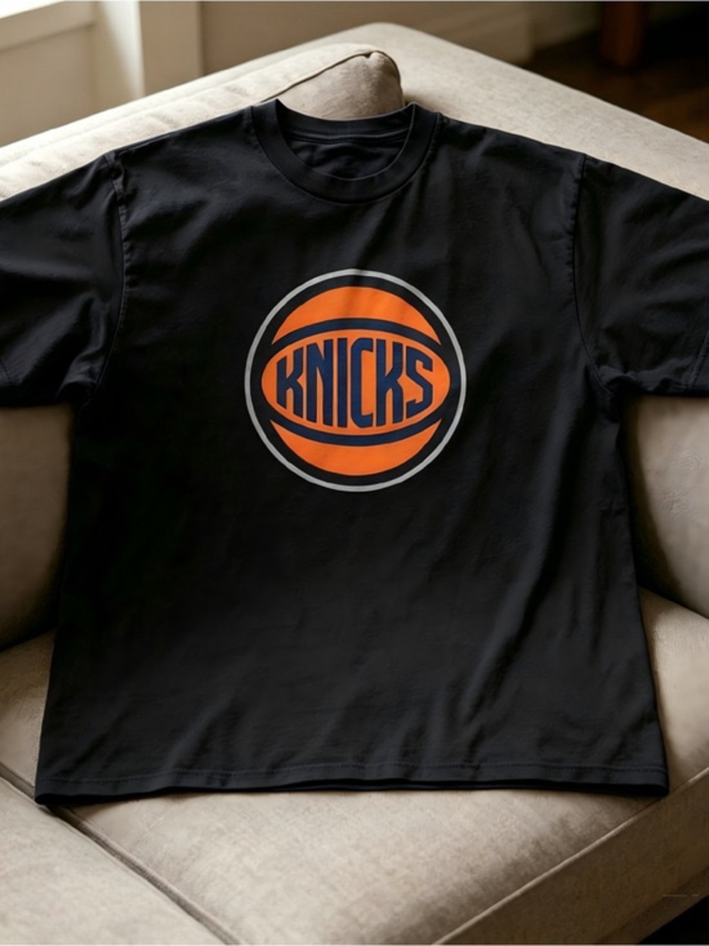 Black Short Sleeve Knicks Logo Tee